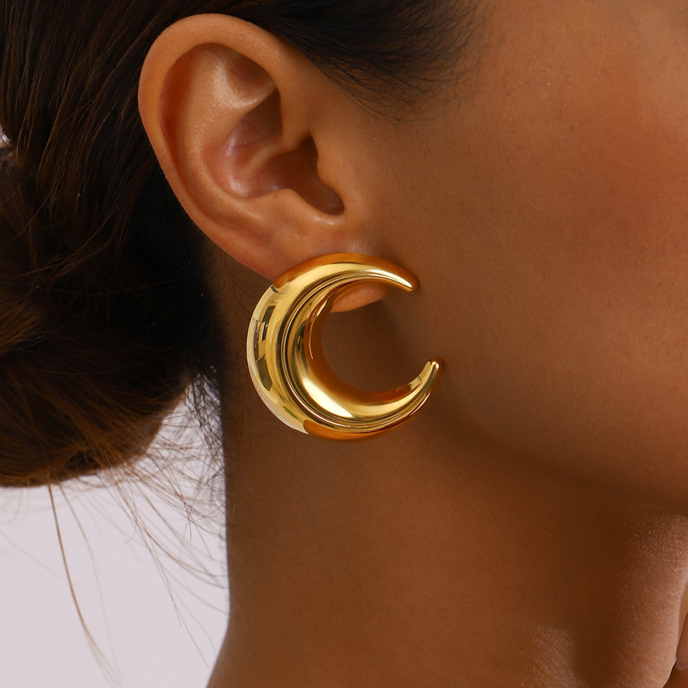 Boucles D'Oreilles Puces Minimalistes En Forme De Lune, En Acier Inoxydable, Couleur Or, Imperméables, Pour Femme (1 Paire). Image6