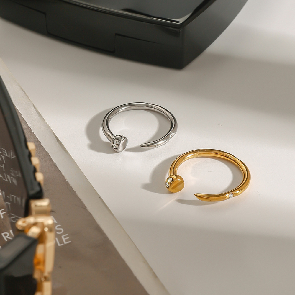 Bague Simple Pour Femme, Collection Modern Series Classic Annular Nail, En Acier Inoxydable Étanche Couleur Or. h5Image4