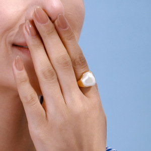 Bague Simple Pour Femme, Collection Classique, Forme Irrégulière Et Élégante, En Acier Inoxydable, Couleur Or, Étanche. h5 Image6