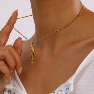 Collier Avec Pendentif En Acier Inoxydable Plaqué Or  Pour Femme, Série Classique, Motif Animal Européen Et Américain h5 Image8