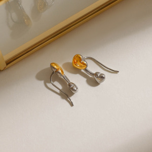 Boucles D'Oreilles Puces Pour Femme, Collection Designable, En Acier Inoxydable Imperméable, Motif Cœur Délicat, Coloris Or Et Argent (1 Paire). h5 Image4