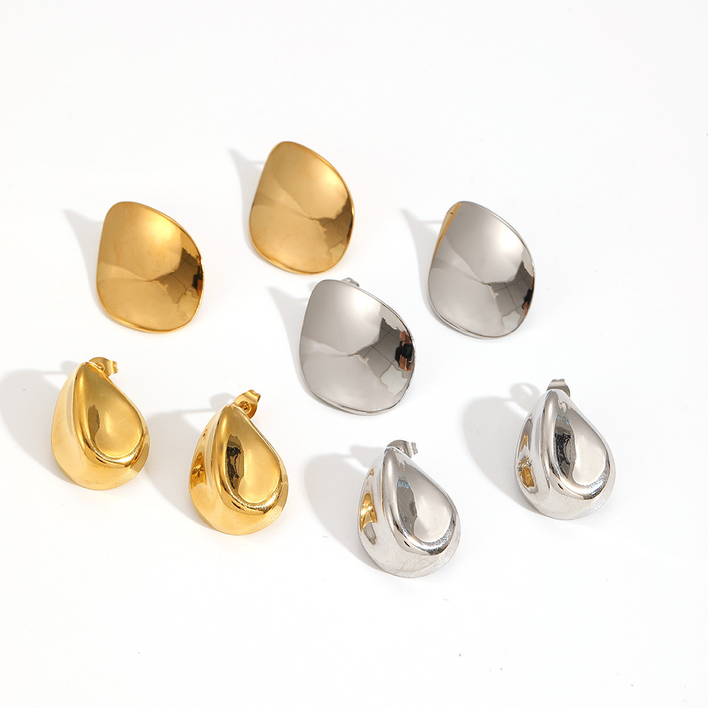 Boucles D'Oreilles Puces Pour Femme, Style Minimaliste, Ovale, En Acier Inoxydable, Étanches, Couleur Or (1 Paire). Image4