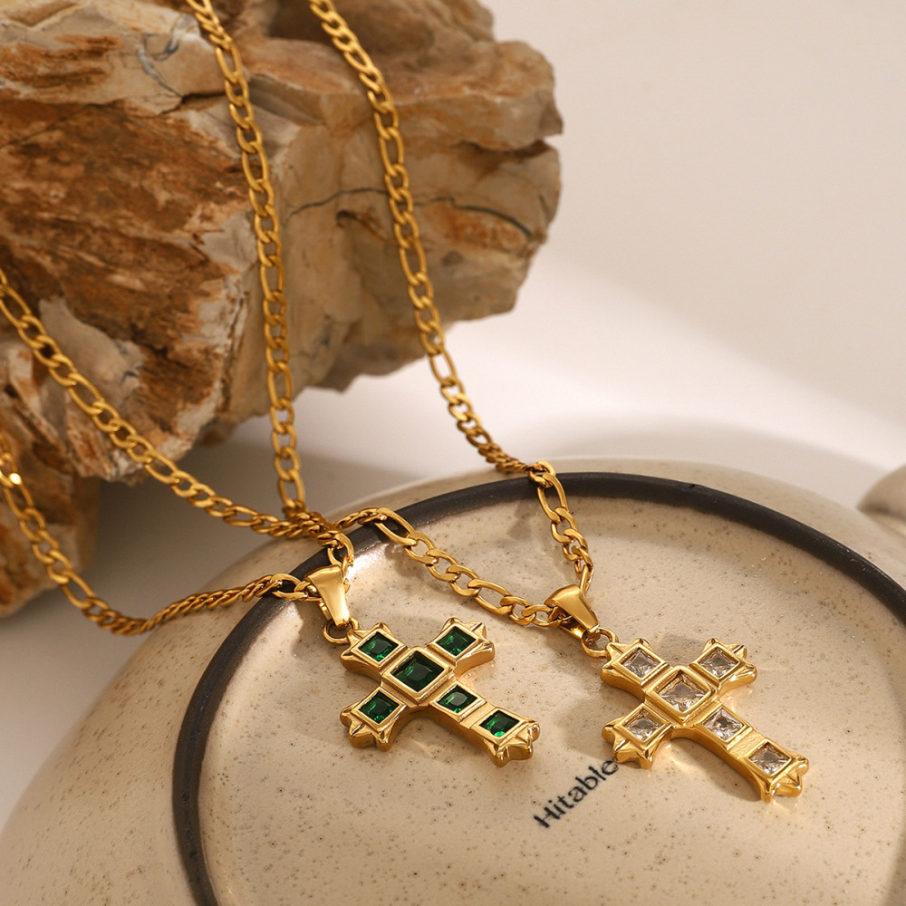Collier Avec Pendentif Croix Classique En Acier Inoxydable Plaqué Or Et Zircon Pour Femme, Série Ethnique, 1 Pièce h5Image2
