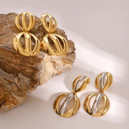 1 paire de boucles d'oreilles pendantes géométriques simples en acier inoxydable plaqué or pour femme