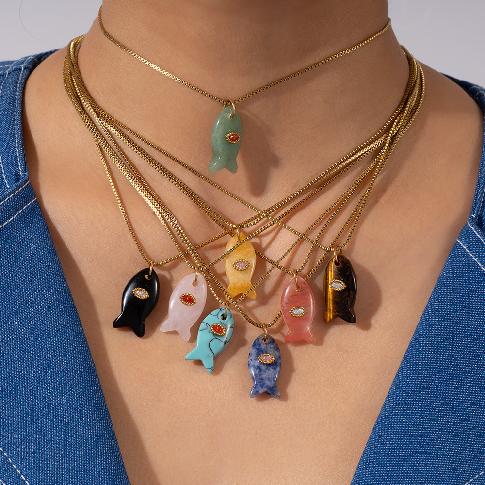 Collier Pendentif Femme En Acier Inoxydable Plaqué Or, Pierre Naturelle, Motif Poisson Texturé, Collection Lustrous (1 Pièce) Image8
