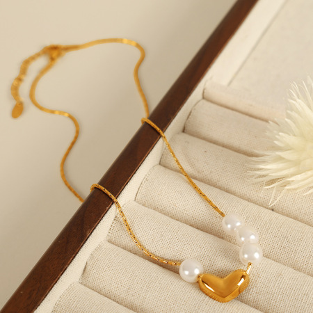 collier avec pendentif en forme de cœur en acier inoxydable plaqué or  et perles artificielles pour femme, série simple 2