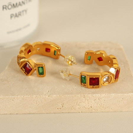 1 paire de boucles d'oreilles puces pour femme, en acier inoxydable plaqué or avec zircon, de forme géométrique simple et épurée.