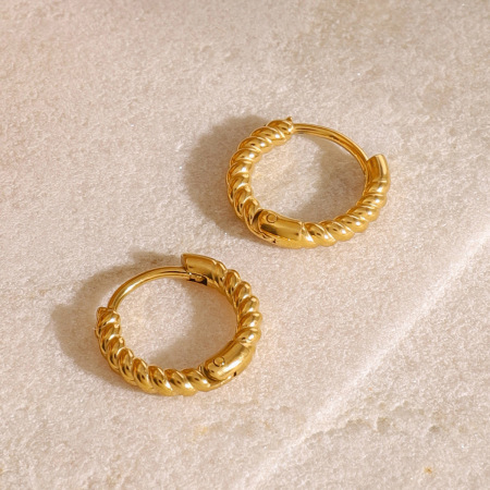 1 paire de boucles d'oreilles créoles torsadées en acier inoxydable, étanches, couleur or 2