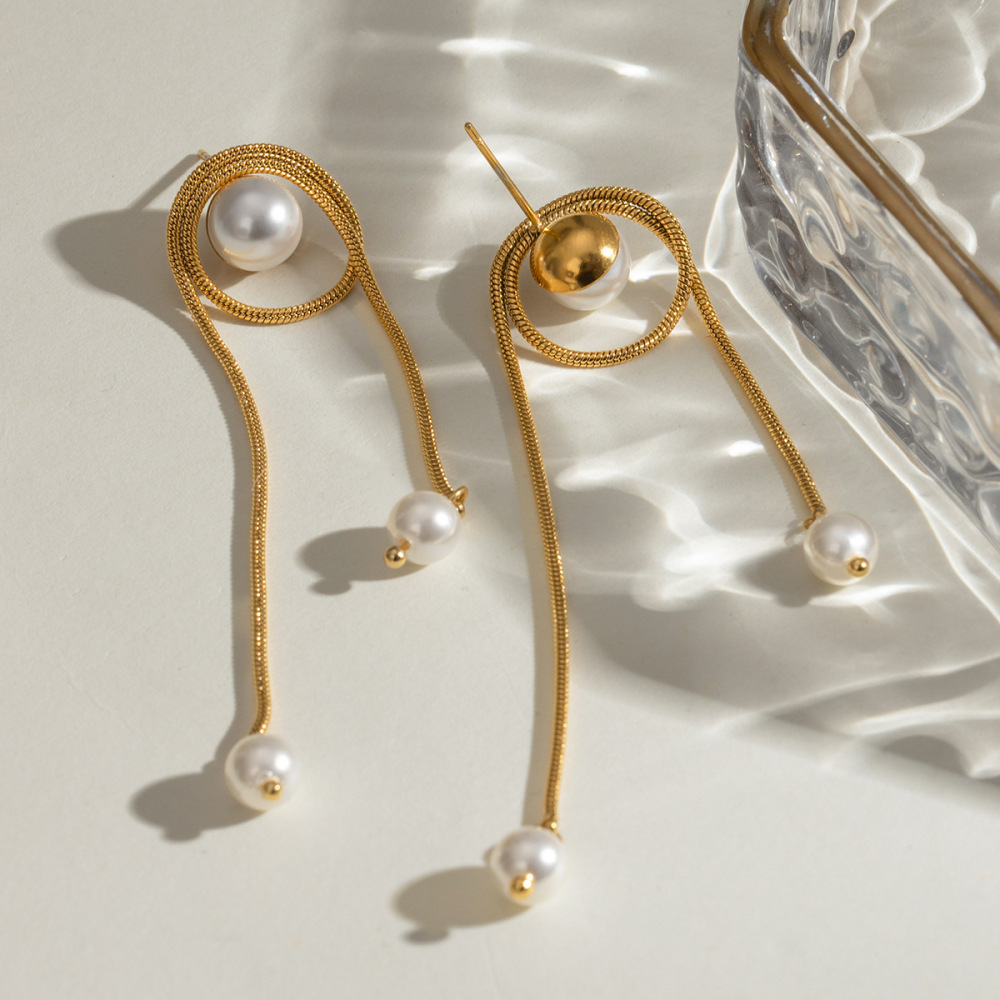 Boucles D'Oreilles Pendantes Élégantes Et Géométriques En Acier Inoxydable Plaqué Or Avec Perles Artificielles (1 Paire) Image5