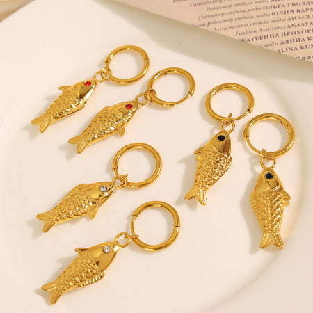 1 paire de boucles d'oreilles pendantes pour femme, série classique, en acier titane plaqué or , motif animal quotidien, strass