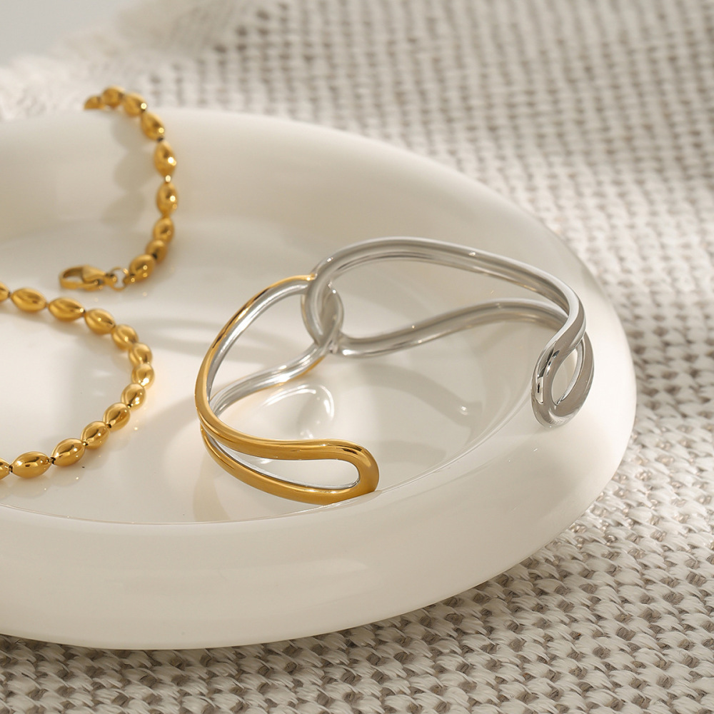 Bracelet Pour Femme En Acier Inoxydable Doré, Étanche, À Lignes Superposées, Collection Minimaliste (1 Pièce) Image6
