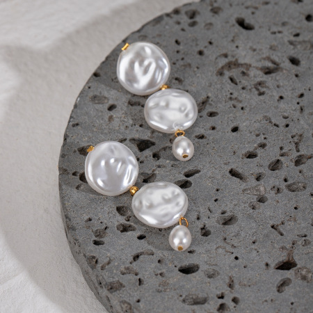 Boucles d'oreilles pendantes élégantes et géométriques en acier inoxydable plaqué or avec perles artificielles (1 paire) 2