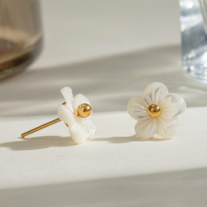 1 Paire De Boucles D'Oreilles À Tige En Acier Inoxydable Plaqué Or Pour Femme, Série Romantique, Motif Fleur Douce h5 Image2