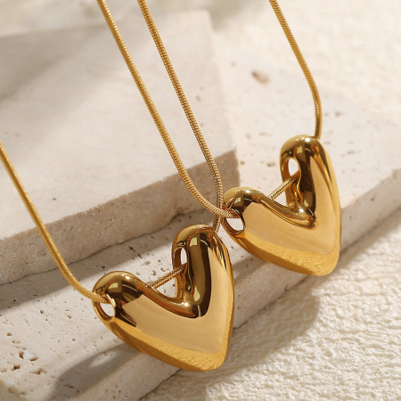 Collier pendentif femme en forme de cœur, style moderne, en acier inoxydable étanche, couleur or (1 pièce)