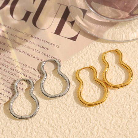 1 paire de boucles d'oreilles créoles géométriques quotidiennes en acier titane plaqué or pour femme 2