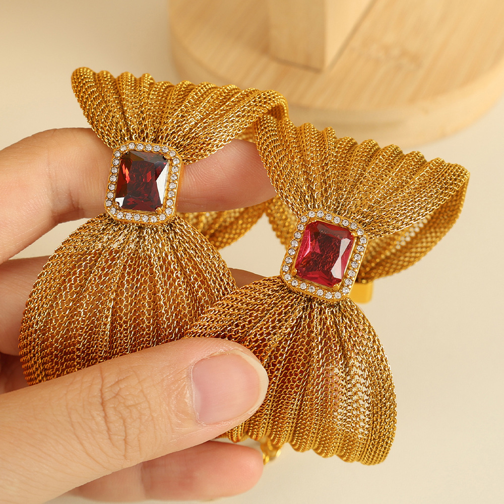 Bracelet Rétro En Acier Inoxydable Plaqué Or  Avec Nœud Papillon Et Zircon Pour Femme, Série Classique, 1 Pièce Image3