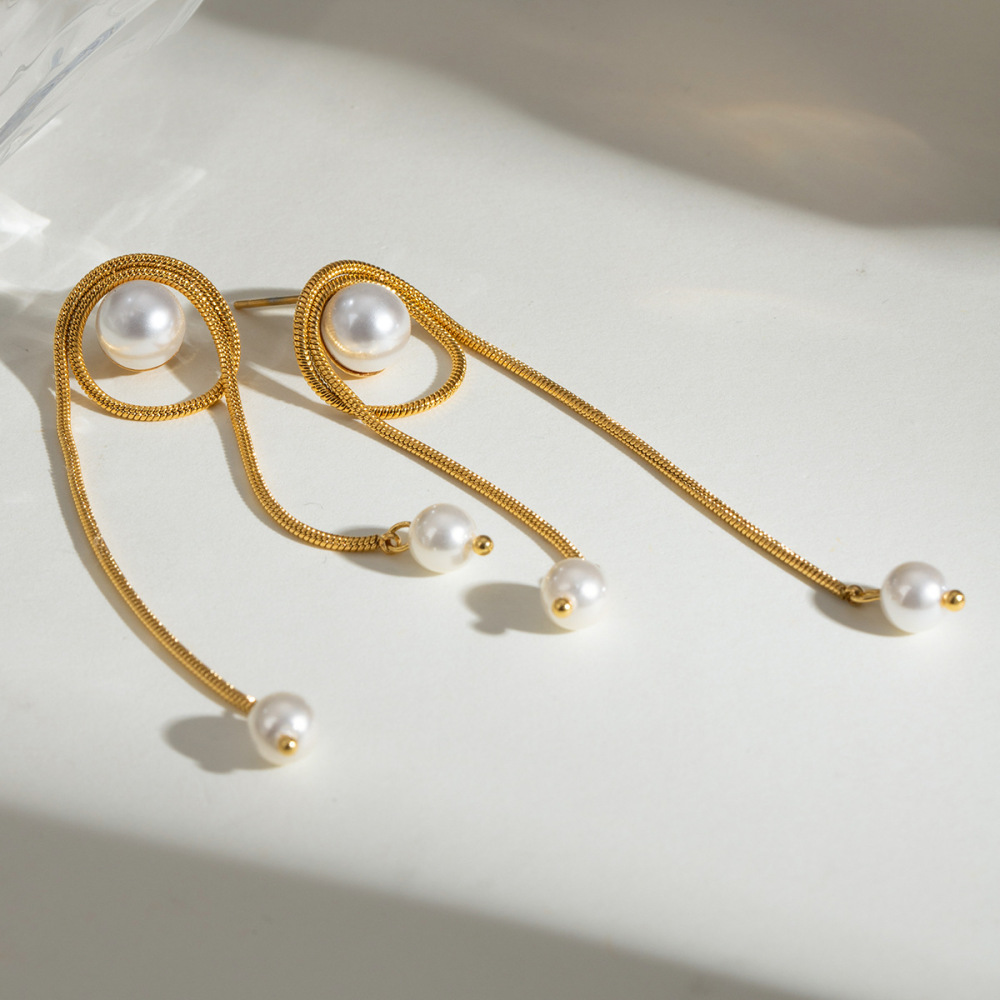 Boucles D'Oreilles Pendantes Élégantes Et Géométriques En Acier Inoxydable Plaqué Or Avec Perles Artificielles (1 Paire) Image4