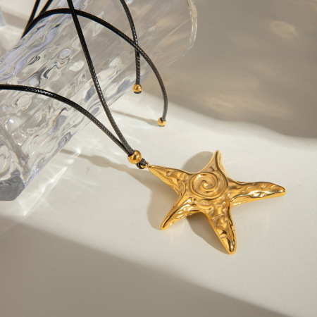 collier pendentif étoile de mer fileté surdimensionné en acier inoxydable  pour femme, style ins transfrontalier européen et américain,  de bijoux