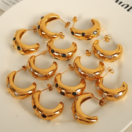 1 paire de boucles d'oreilles puces classiques géométriques simples en acier inoxydable plaqué or avec zircon pour femme