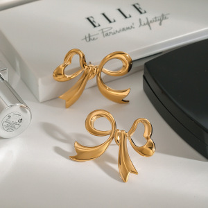 Boucles D'Oreilles Puces Pour Femme, Collection Romantique, Forme Nœud Papillon Élégant, En Acier Inoxydable Étanche, Couleur Or (1 Paire). h5 Image4