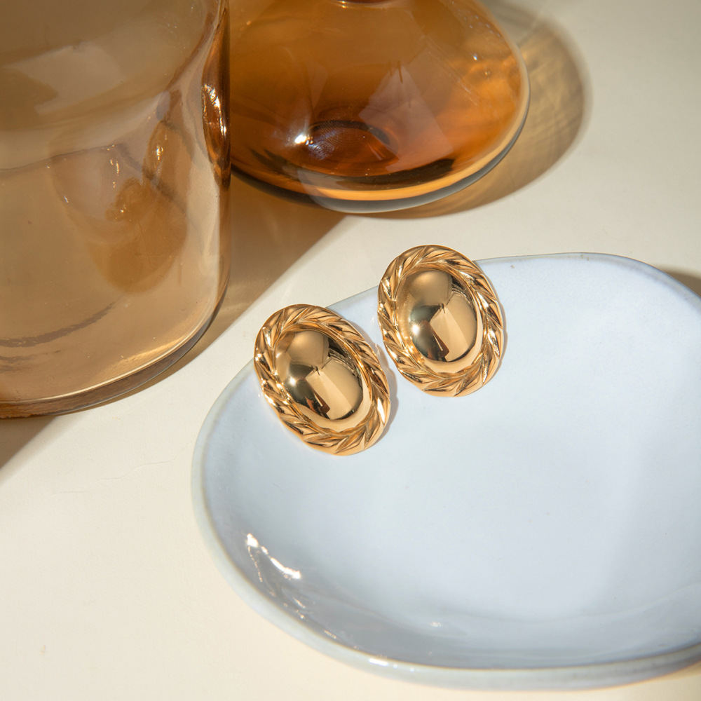 Boucles D'Oreilles Rondes En Acier Inoxydable Or  Avec Bord En Corde De Chanvre Lisse Au Milieu, Bijoux Antiallergiques  Image2