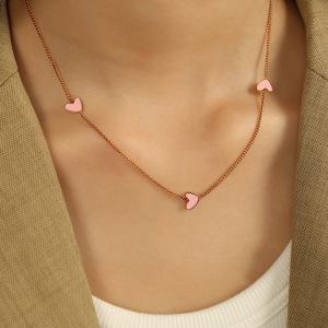 Collier Avec Pendentif En Forme De Cœur Simple En Acier Inoxydable Plaqué Or  Pour Femme, 1 Pièce h5 Image5