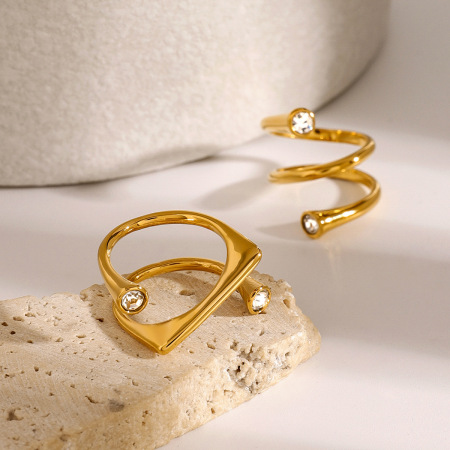 Bague ajustable pour femme, en acier inoxydable plaqué or, ornée de strass et de formes géométriques (1 pièce). 2