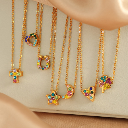 collier avec pendentif en forme de cœur en acier inoxydable plaqué or  et strass pour femme, série simple
