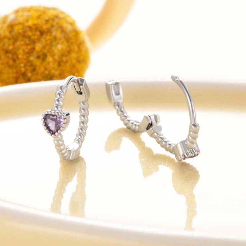 1 Pièce De Boucles D'Oreilles Créoles Pour Femme En Forme De Cœur Simple, En Cuivre Sans Placage, En Zircone Image4