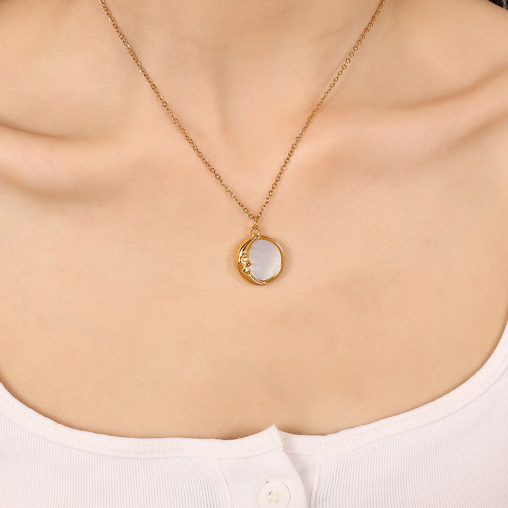Collier Avec Pendentif Classique Soleil/Lune En Acier Titane Couleur Or Pour Femme, Série Romantique, 1 Pièce Image5