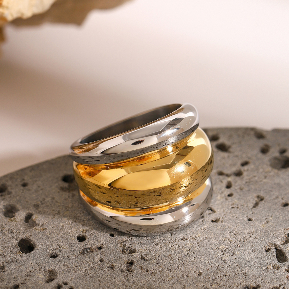 Bague Simple Pour Femme, En Acier Inoxydable Plaqué Or, Style Géométrique Simple, Étanche. Image4