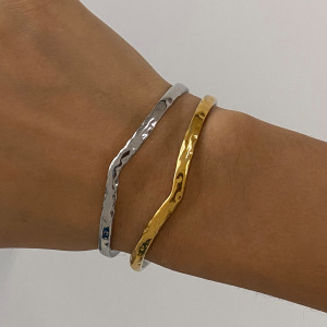 Bracelet Jonc Moderne Asymétrique En Acier Inoxydable, Étanche, Couleur Or Et Argent, Pour Femme (1 Pièce) h5 Image2