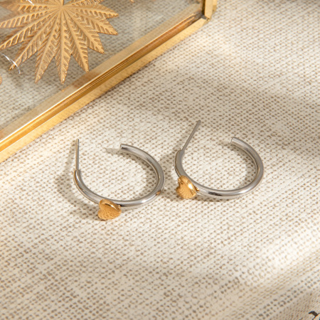 Boucles d'oreilles puces minimalistes classiques en forme de cœur, en acier inoxydable doré, étanches, pour femme (1 paire). 2