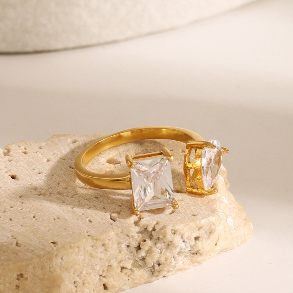 Bague Ajustable Pour Femme, En Acier Inoxydable Délicat, Étanche, Plaquée Or Et Ornée De Zircon (1 Pièce). Image4