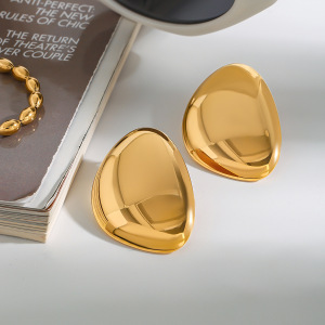 1 Paire De Boucles D'Oreilles Puces Pour Femmes, Collection Simple Series, Forme Ovale Irrégulière, En Acier Inoxydable Étanche, Couleur Or. h5 Image3