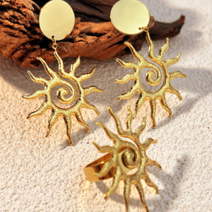 Boucles D'Oreilles Pendantes Pour Femme, Style Rétro, En Forme De Soleil, En Acier Inoxydable Étanche, Couleur Or (1 Paire). h5 Image4