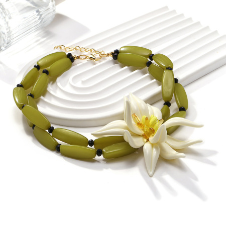 Collier de perles en résine et cristal pour femme, série romantique, motif fleur rétro 2