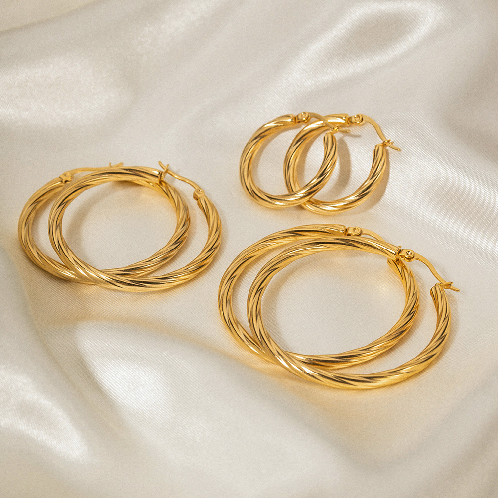 Boucles D'Oreilles Créoles Classiques En Acier Inoxydable Étanche Couleur Or Image2