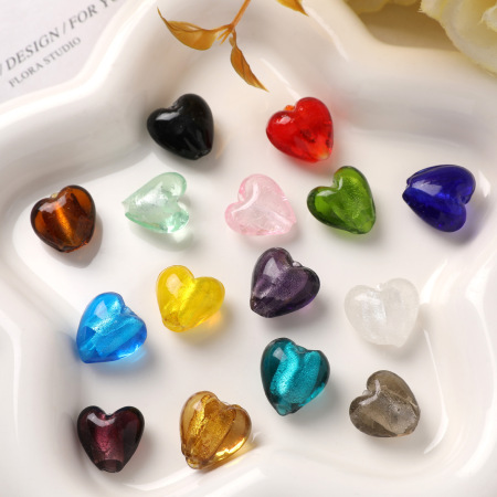 1 pièce de perles élégantes en verre en forme de cœur pour bijoux à faire soi-même