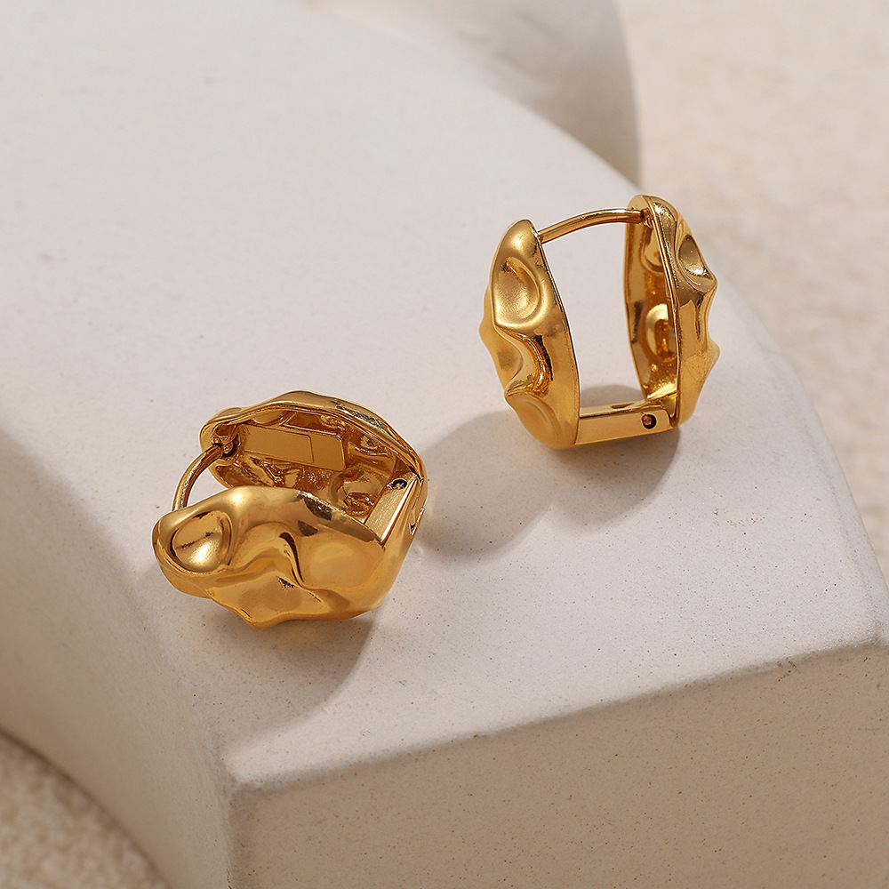 Boucles D'Oreilles Clous Géométriques En Acier Titane Doré Image4