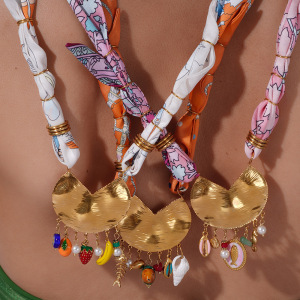 Colliers Pendentifs Pour Femmes Avec Foulards Et Plantes Bohèmes h5 Image3