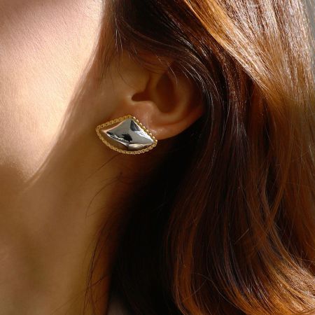1 paire de boucles d'oreilles puces rétro géométriques en acier inoxydable étanche couleur or pour femme