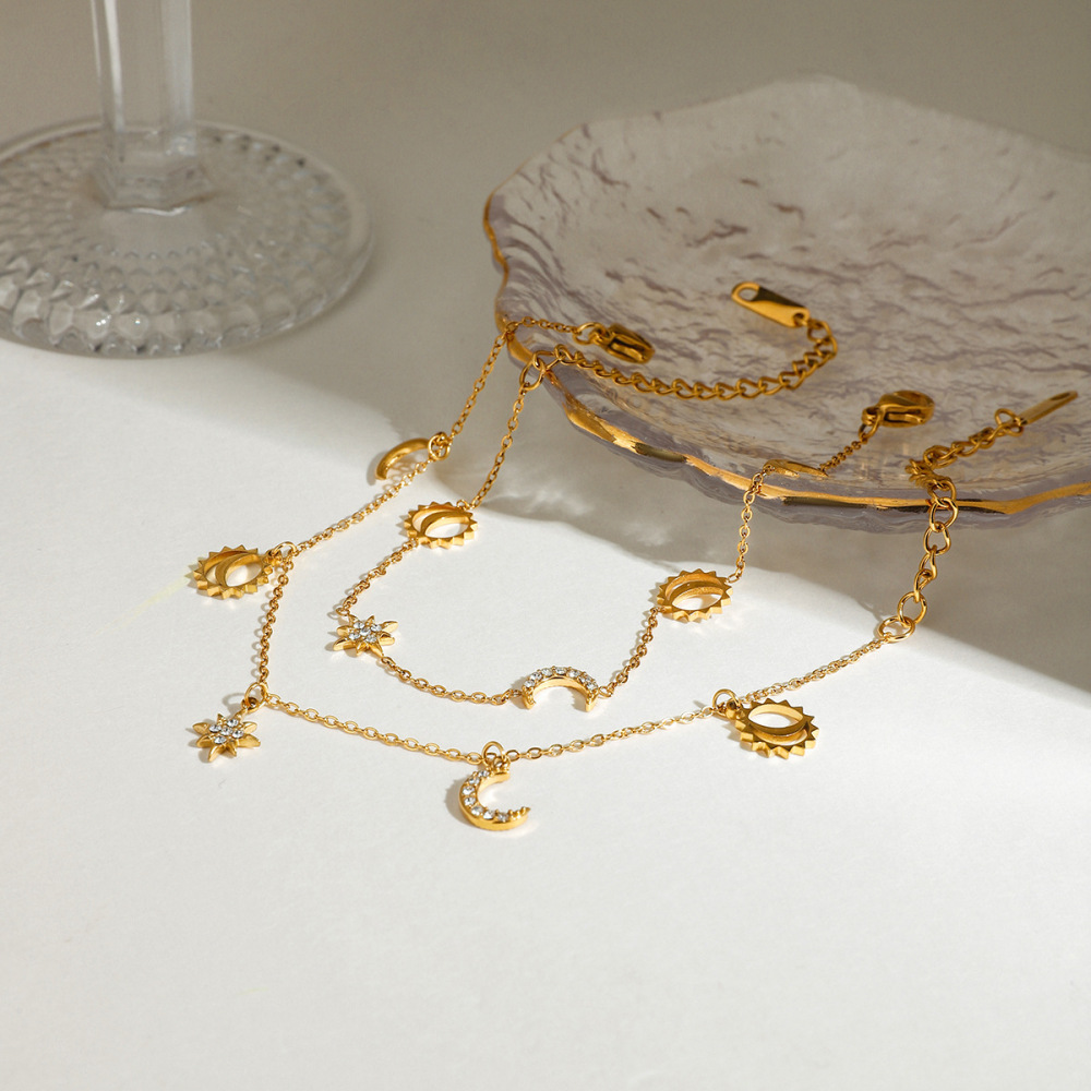 Bracelet À Breloques Lune Et Étoile Pour Femme, En Acier Inoxydable Doré (1 Pièce). Image3