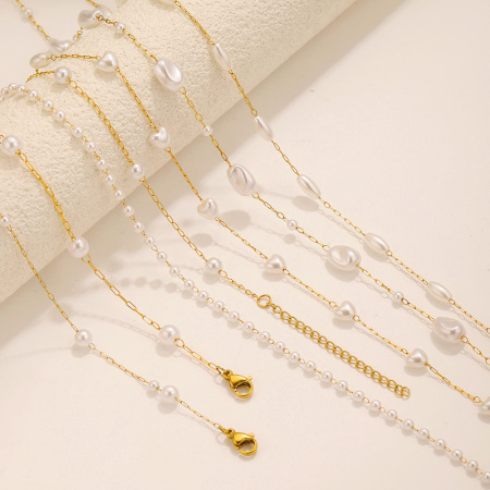 Collier élégant pour femme, en acier inoxydable imperméable et perles naturelles (1 pièce)