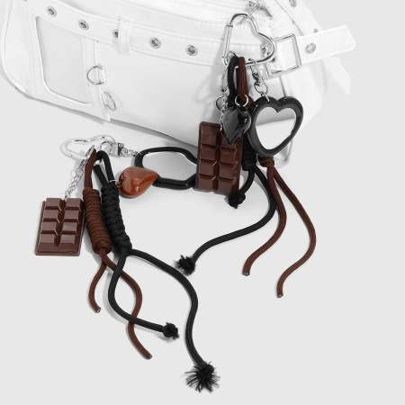 Breloques quotidiennes en forme de cœur et de sac en chocolat 2