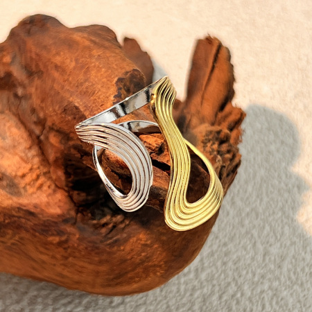 Bague minimaliste étanche en acier inoxydable multicolore
