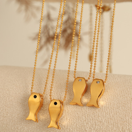 colliers avec pendentif en forme de poisson mignon en acier titane couleur or