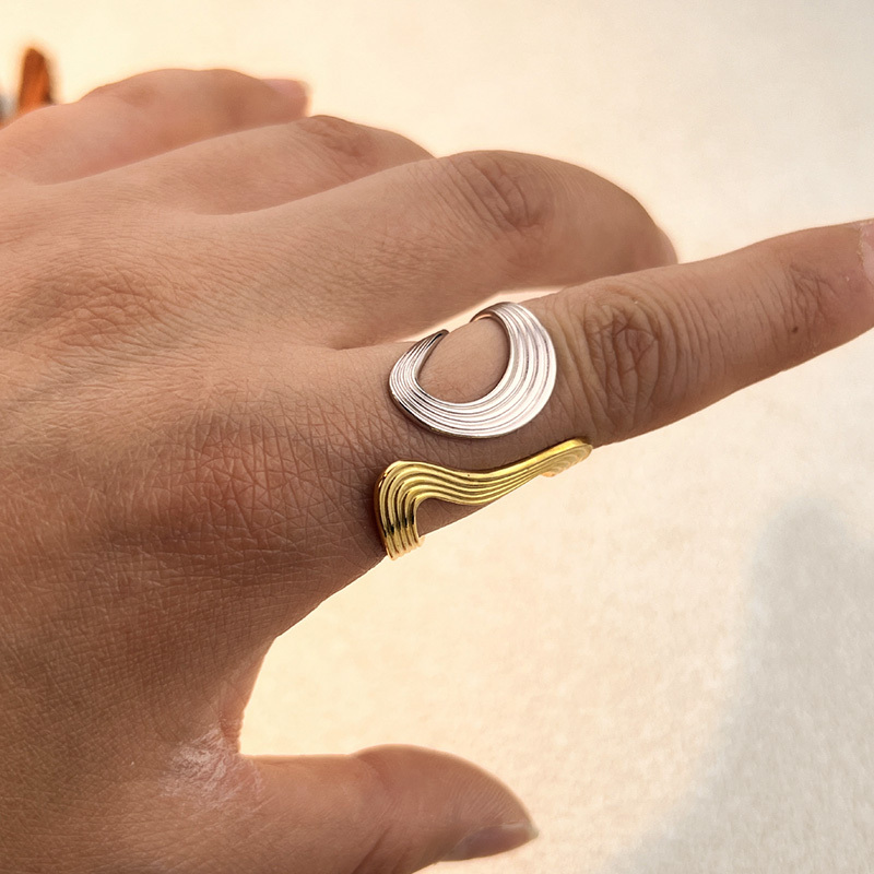 Bague Minimaliste Étanche En Acier Inoxydable Multicolore Image3