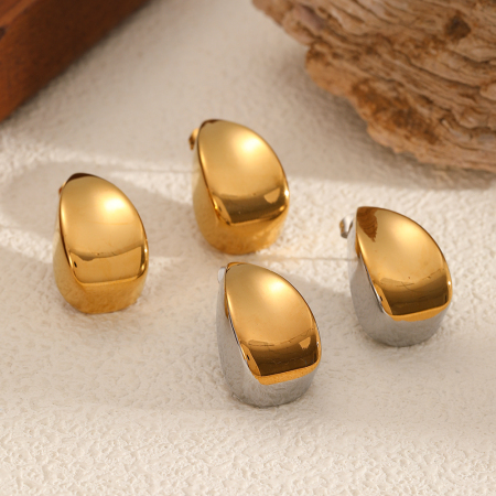 Boucles d'oreilles clous classiques en acier inoxydable imperméable de couleurs assorties