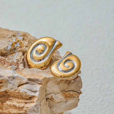 Boucles d'oreilles à clous en acier inoxydable spiralé, étanches et de couleurs assorties